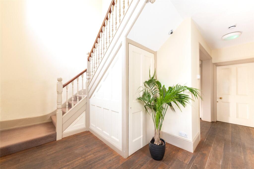 House in Whitchurch - View 2