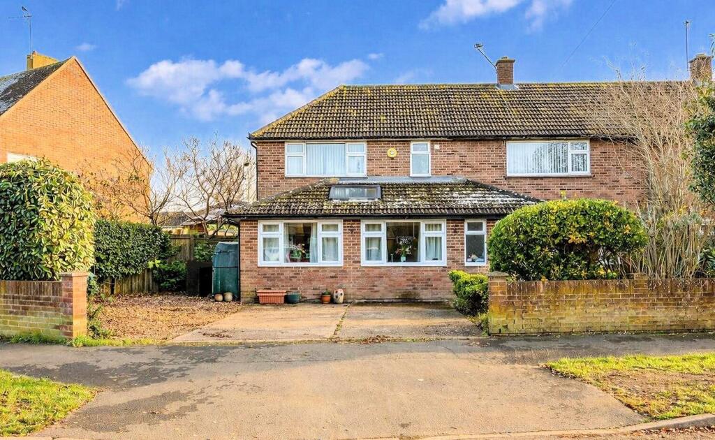 Main image of property: Preston Road, Toddington, Dunstable