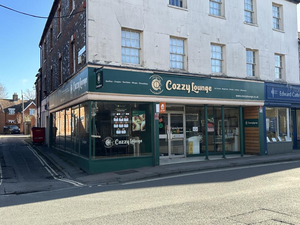 Main image of property: Lease for sale, Newbury Street, Wantage, Oxfordshire