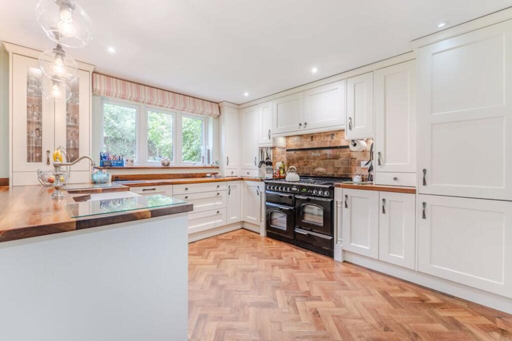 House in Leicester - View 5