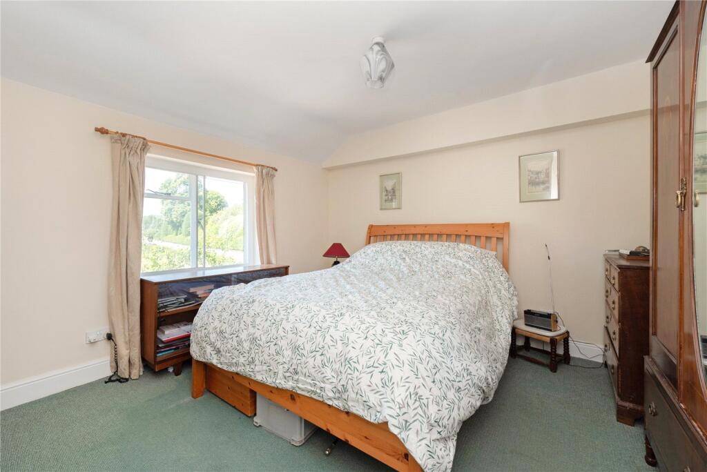 Hambledon, Waterlooville, Hampshire, PO7 - More