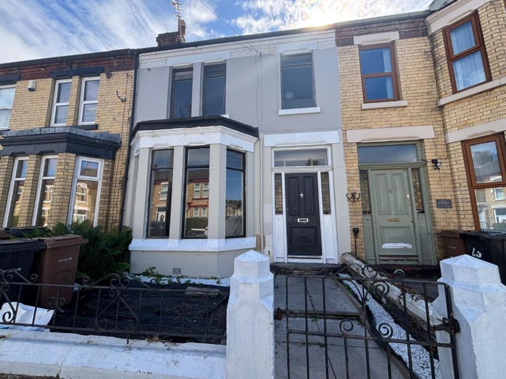 Main image of property: 21 Ferndale Road, Waterloo, Liverpool, Merseyside, L22 9QW