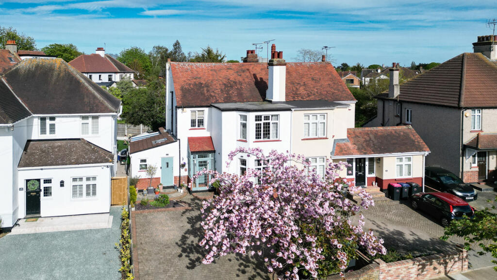 Main image of property: Wellstead Gardens, Westcliff-on-sea, SS0