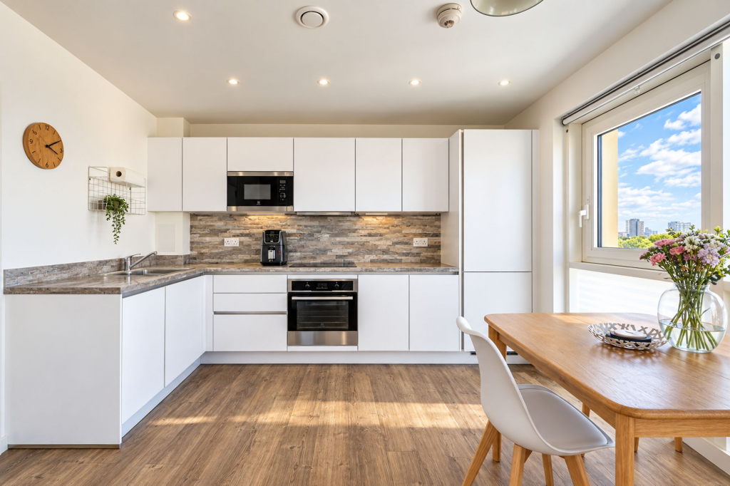 Apartment in London, Greenland Place, New Cross Gate - View 2