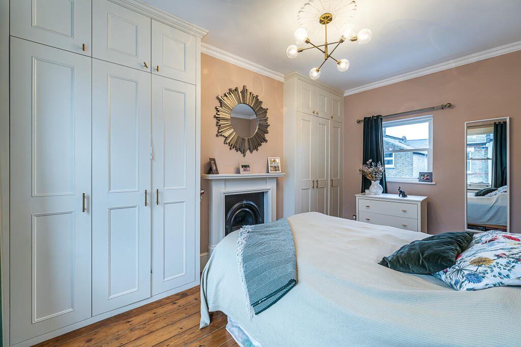 House in London - View 5