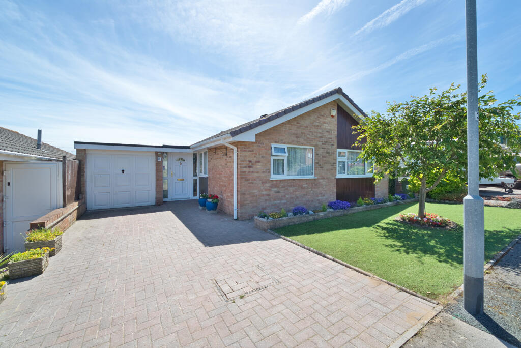 House in Weston-super-Mare, Worlebury - View 2