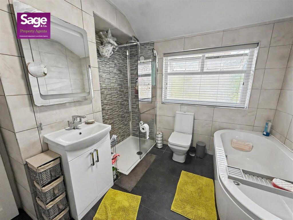 House in Newport, Abercarn - View 6