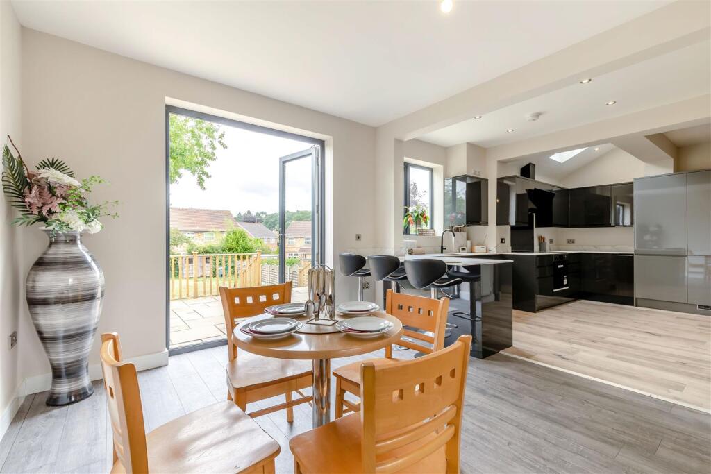 House in Mansfield, Berry Hill - View 2