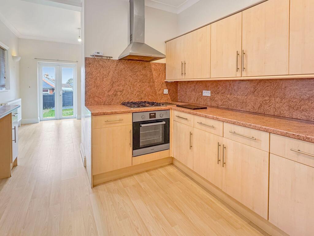 Bellevue Road, Cowes, PO31 - View 6