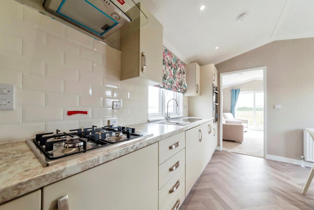 Allington Gardens, Allington, Grantham - View 3