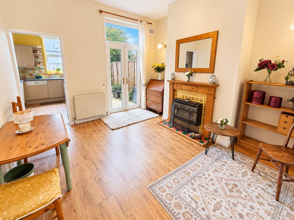 House in Stockport, Heaton Norris, Shaw Heath - View 4