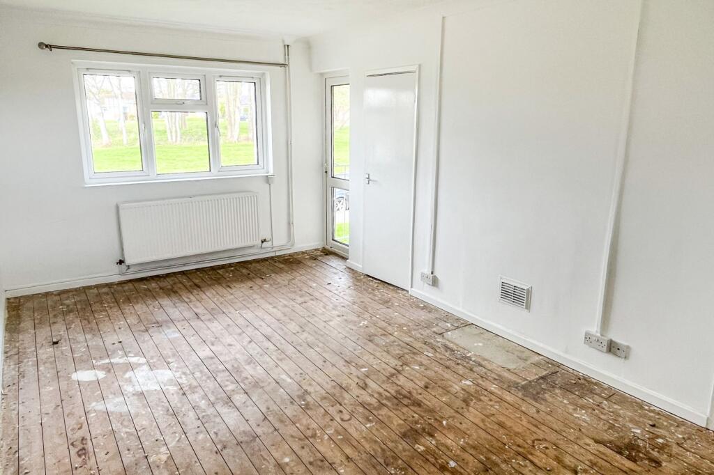 Additional image 4 of 12 Meadow Road, Yeovil, Somerset, BA21 5PA