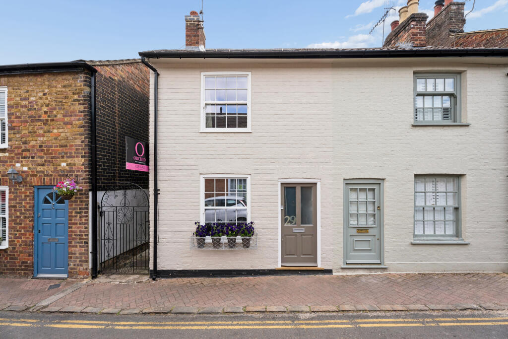 House in Dacorum, Ashlyns Estate, Berkhamsted - View 4