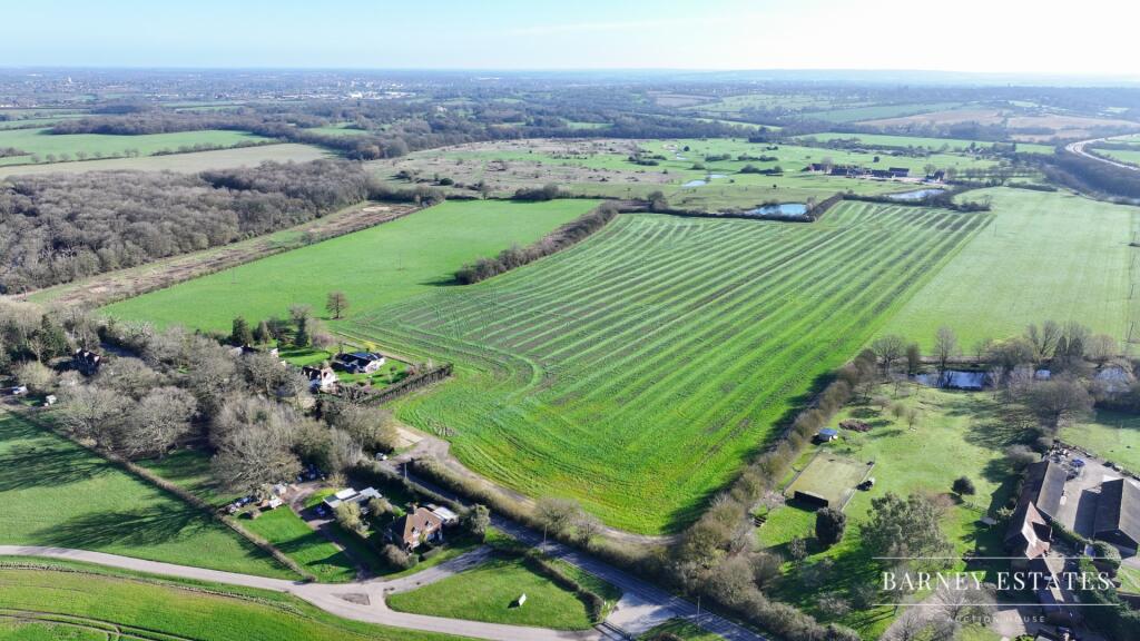 Main image of property: Writtle Road, Margaretting, CM4