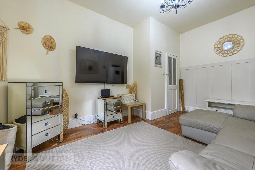 Quarmby Road, Quarmby, Huddersfield, West Yorkshire, HD3 photo 2