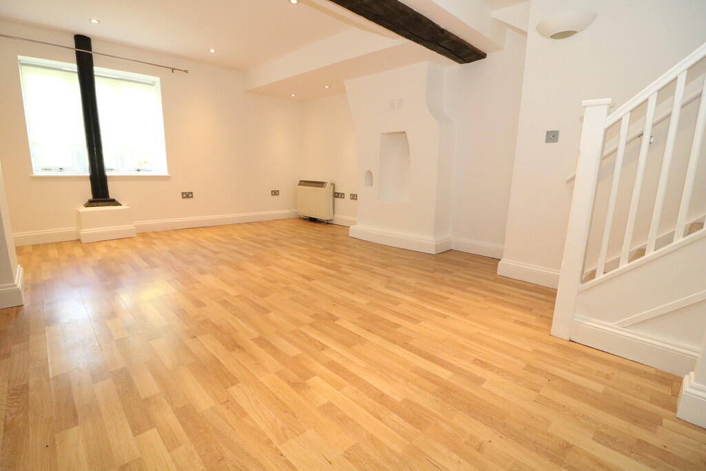 House in Redhill - View 3