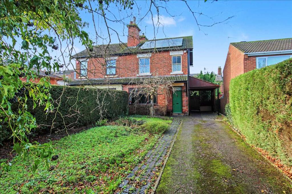 3-bed semi-detached on Wood Street, Eastwood, Nottingham, £245,000