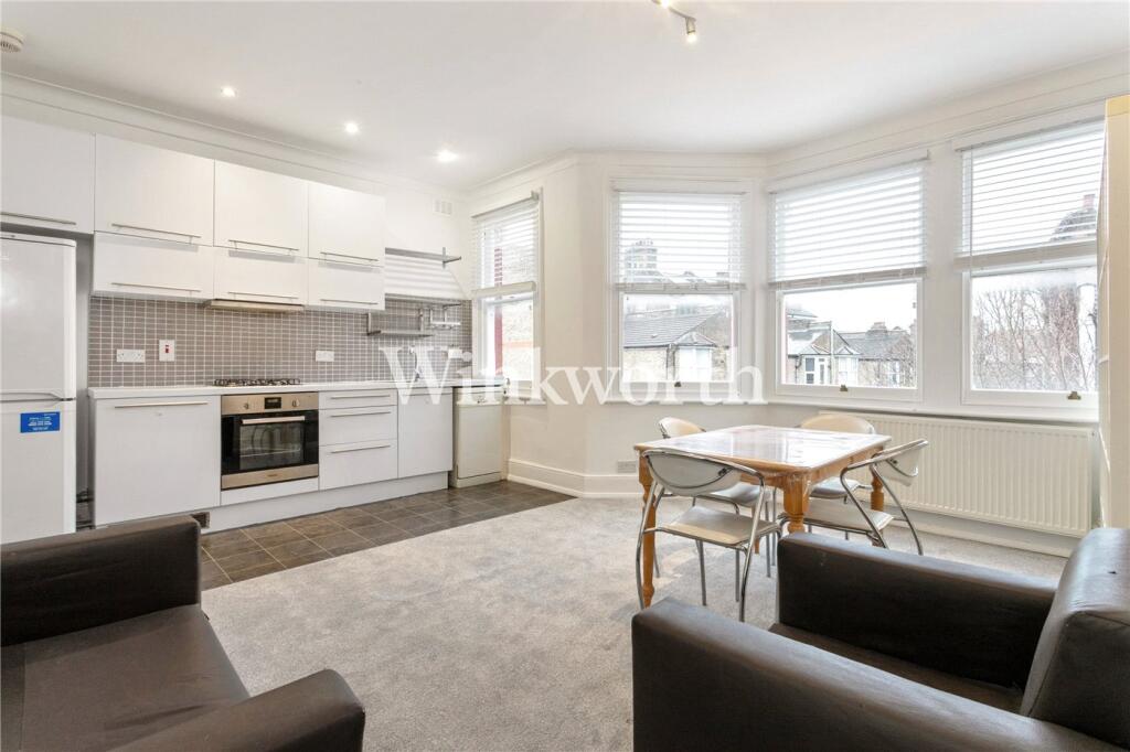 Main image of property: Kirkstall Avenue, London, N17