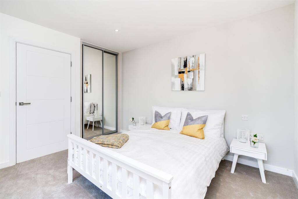 Apartment in London, Cossall Estate, Peckham - View 4