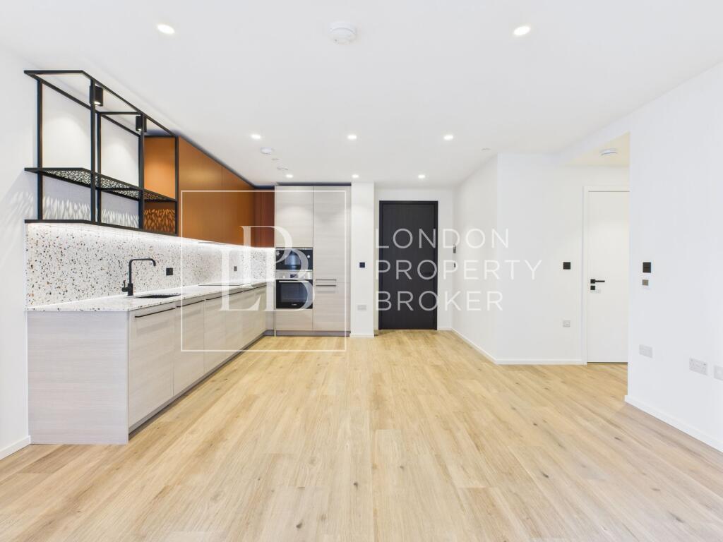 Main image of property: Bowline House, Heron Wharf, E14