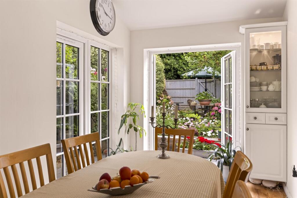 House in Worthing, Salvington - More
