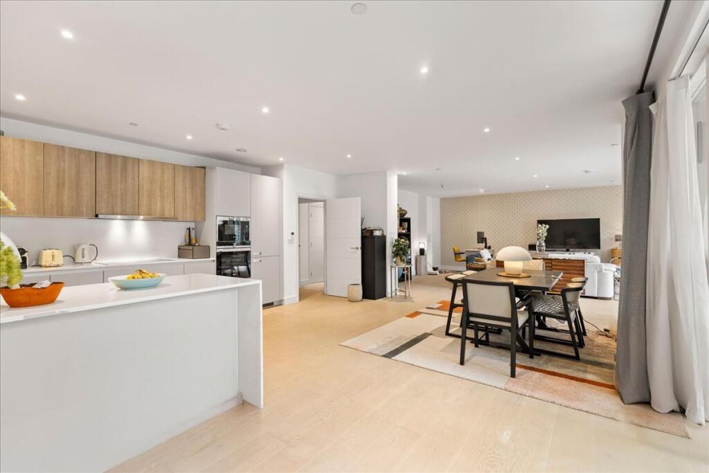 Apartment in London - View 5