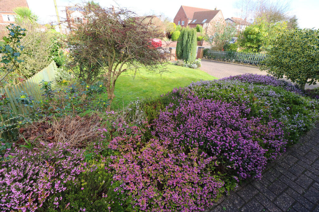 Upperthorpe Road, Westwoodside - More