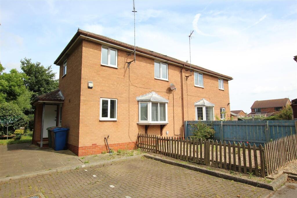 Main image of property: Pickering Avenue, Hornsea
