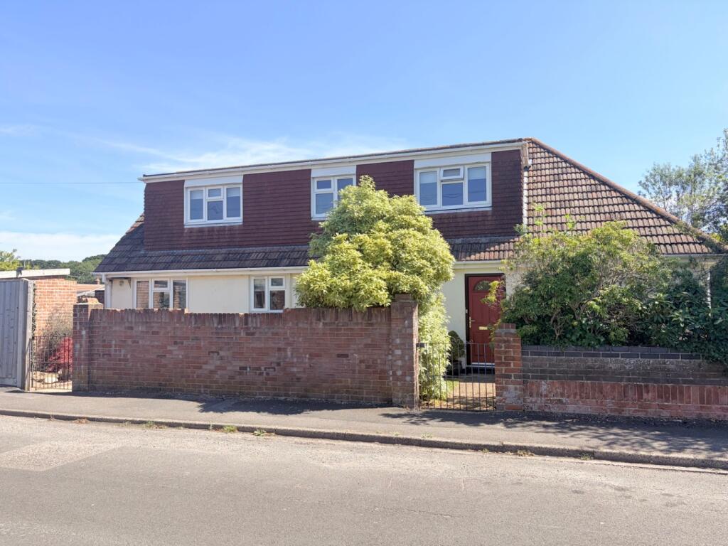 Main image of property: Ivor Close, Holbury, Southampton, Hampshire, SO45