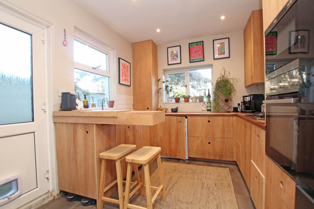 Monceux Road, Eastbourne, BN21 1RD - View 3