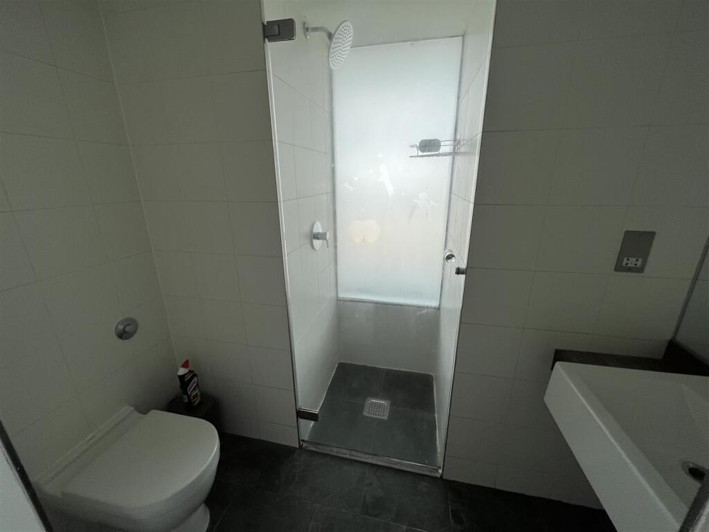 Apartment in Liverpool - View 5