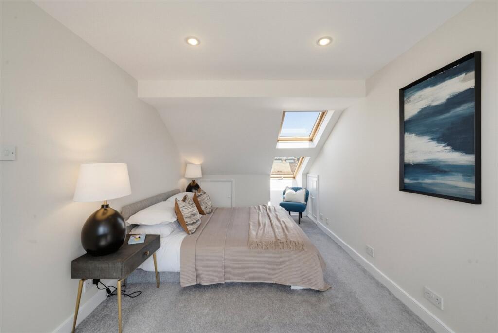 Apartment in London - More
