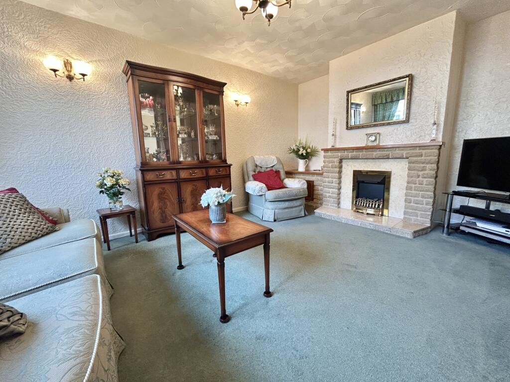 House in Havant, Hampshire - View 2