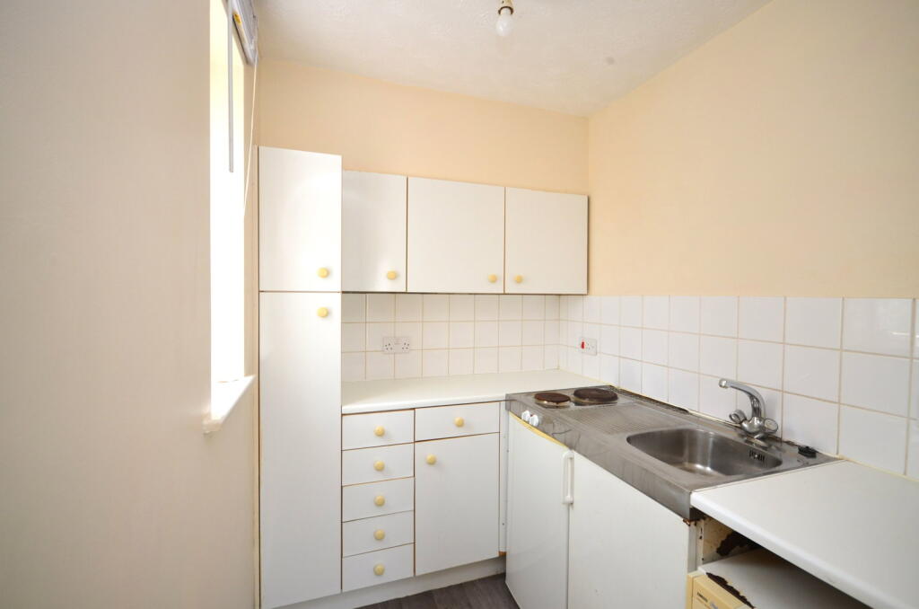 Apartment in Arun, West Barnham - View 4