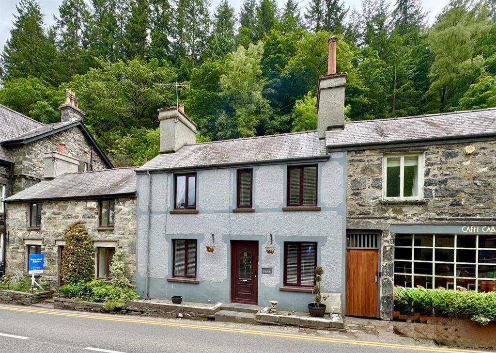 Main image of property: Tegfan, Holyhead Road, Betws-y-Coed, Gwynedd, LL24 0BN