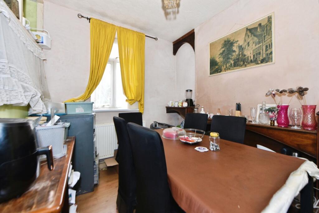 House in Salford, Greater Manchester - View 4