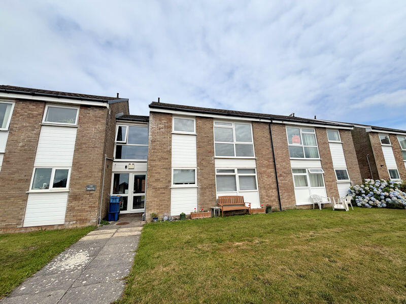 Main image of property: T¿ Helyg, Cader Walk, Tywyn, Gwynedd