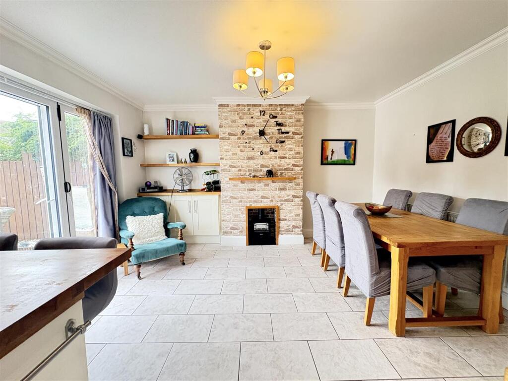 House in Portsmouth - View 5