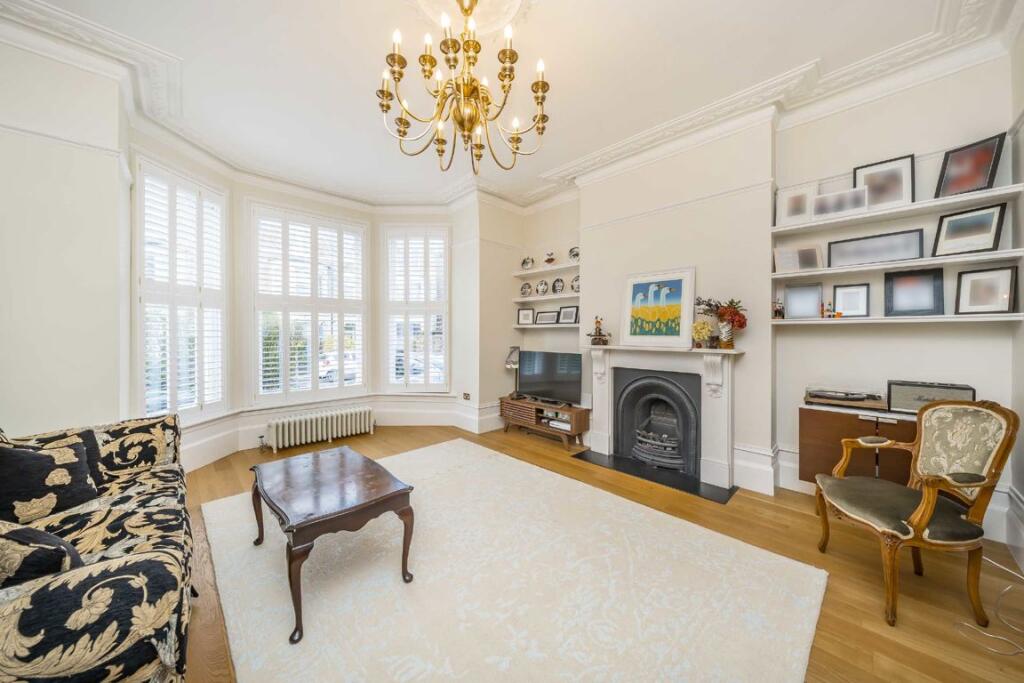 House in London - View 3
