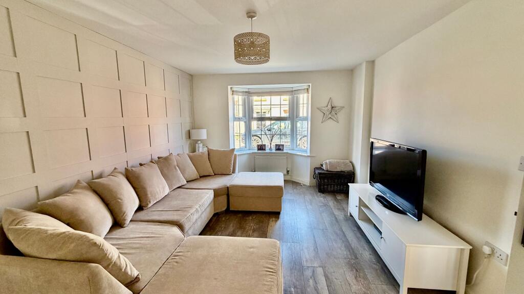 House in Grimsby, Healing - View 4