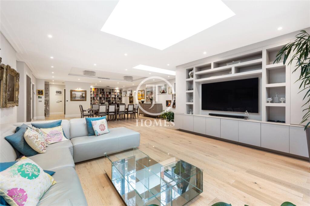 Main image of property: Stoneways, Tenterden Grove, London, NW4