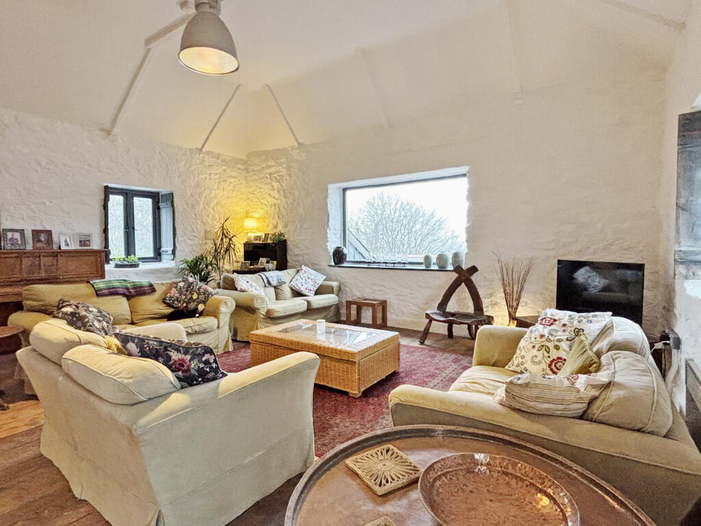 House in Truro - View 5