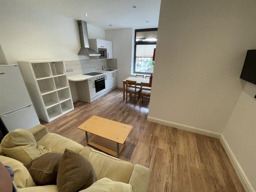 Main image of property: Westcotes Drive, Leicester LE3 0QR