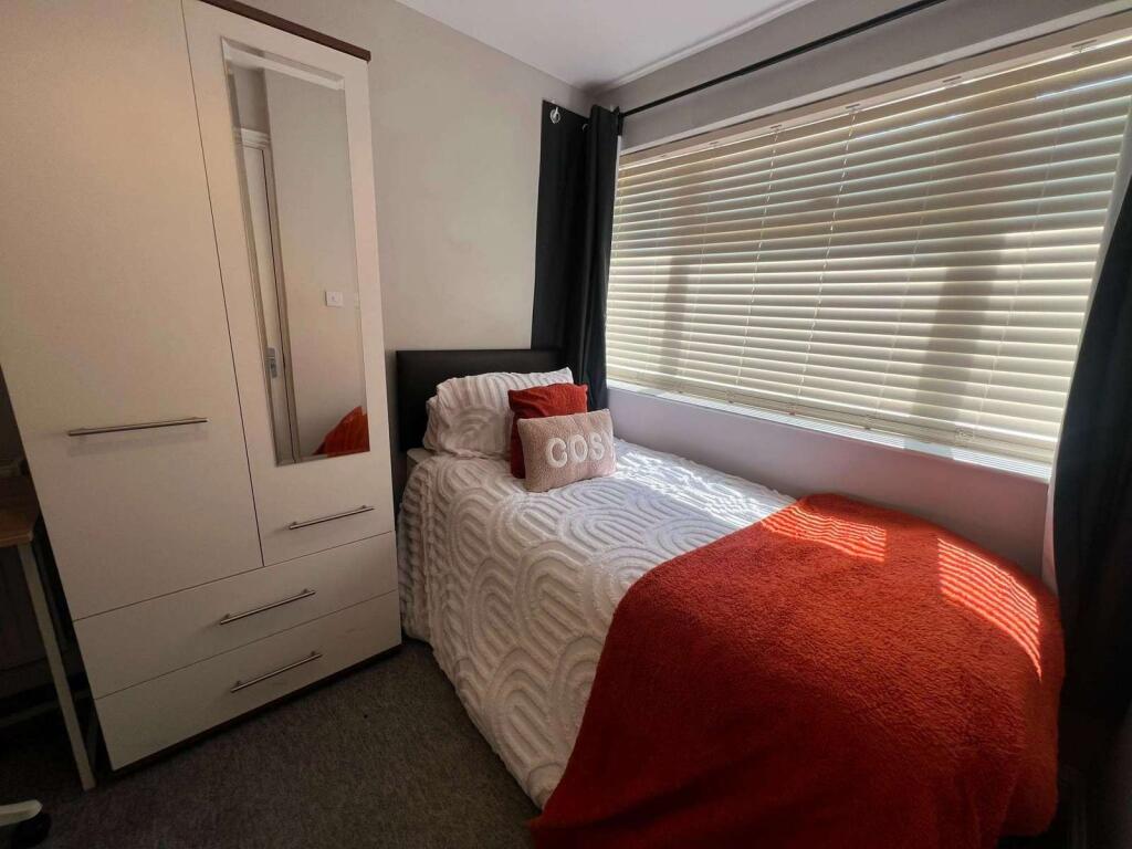 Main image of property: Parklands