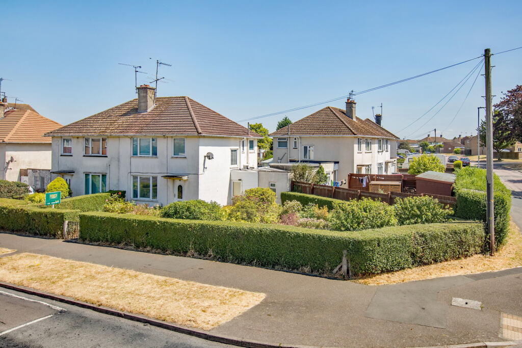 Main image of property: 95 Willow Brook Road, Corby, Northamptonshire, NN17 2EG