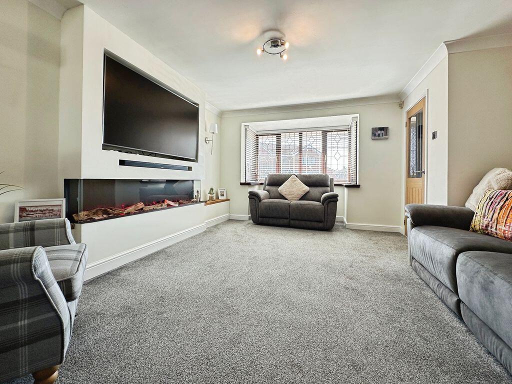 House in Walsall, Barn's Lane, High Heath - View 2