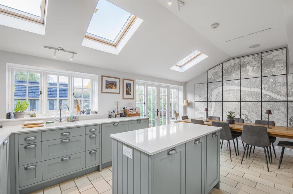 Park Holme Cottage, East Sheen, SW14 photo 4