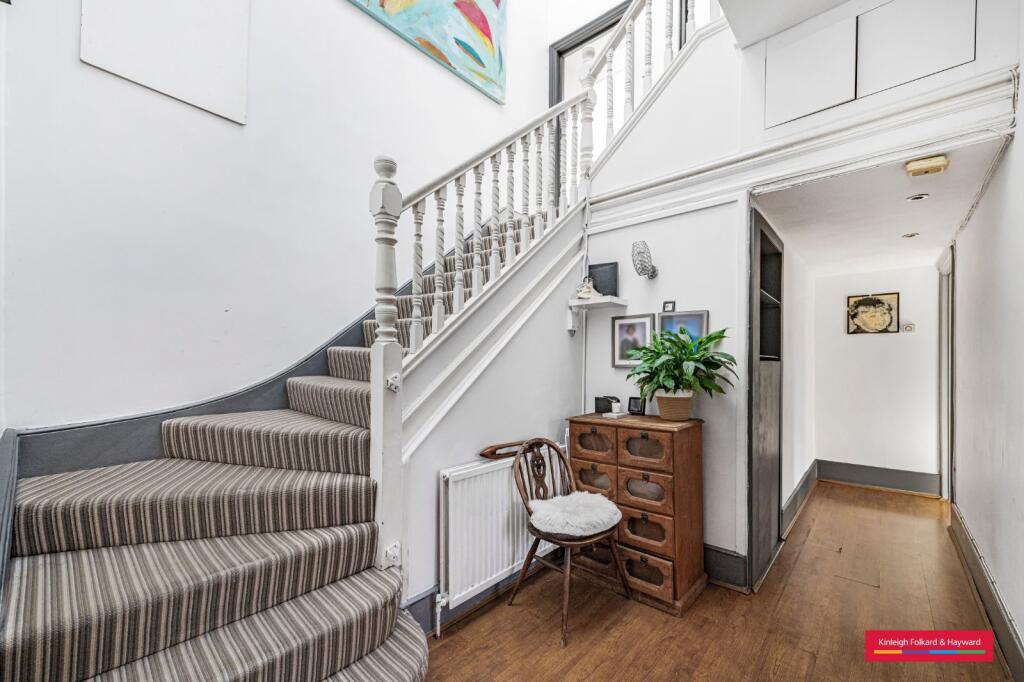 Apartment in London - View 5