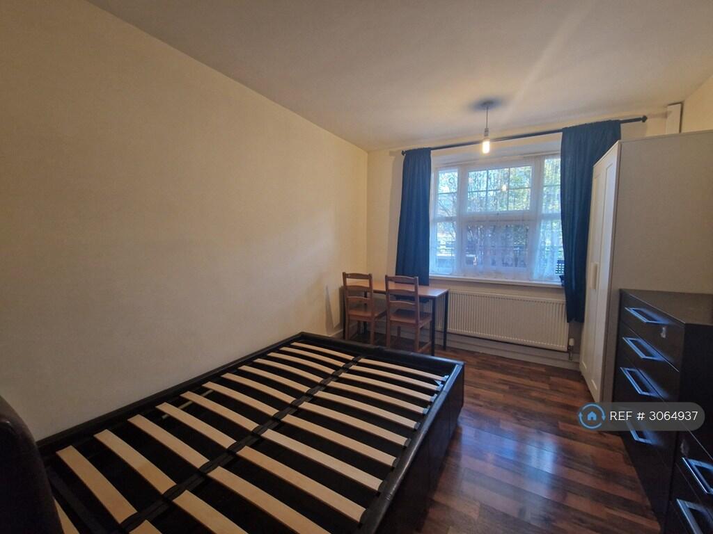 Apartment in London, Glebe Court, Mitcham - View 5
