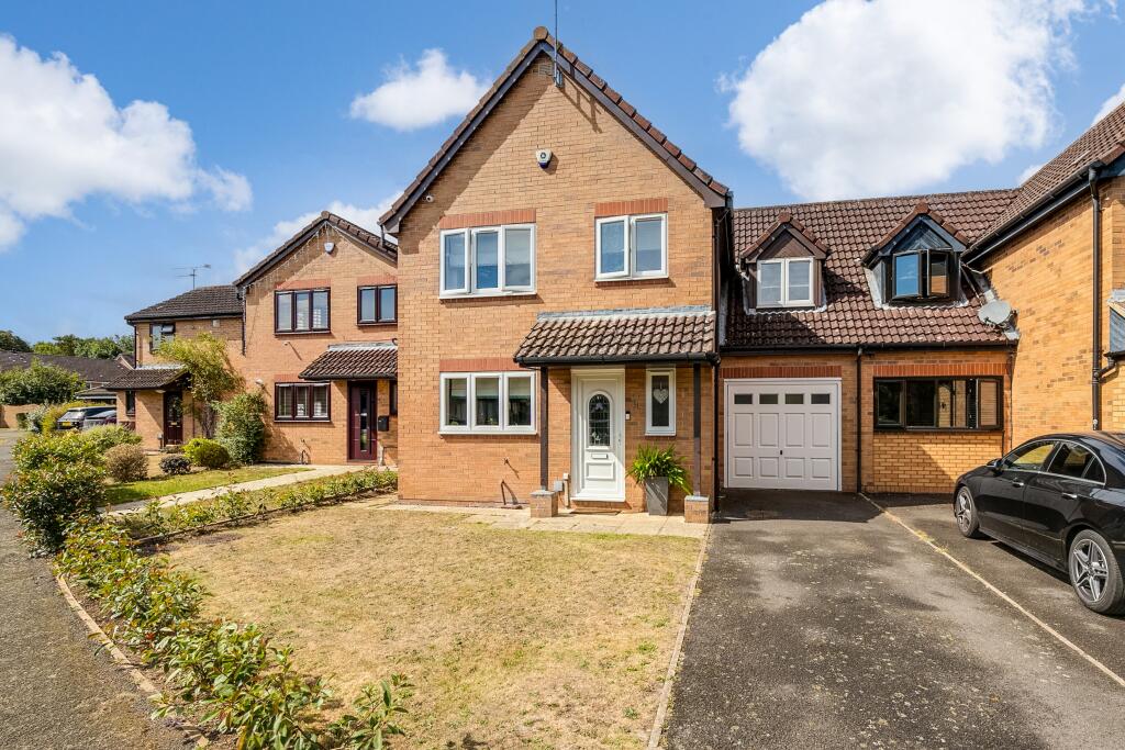 Stirling Way, Welwyn Garden City, AL7